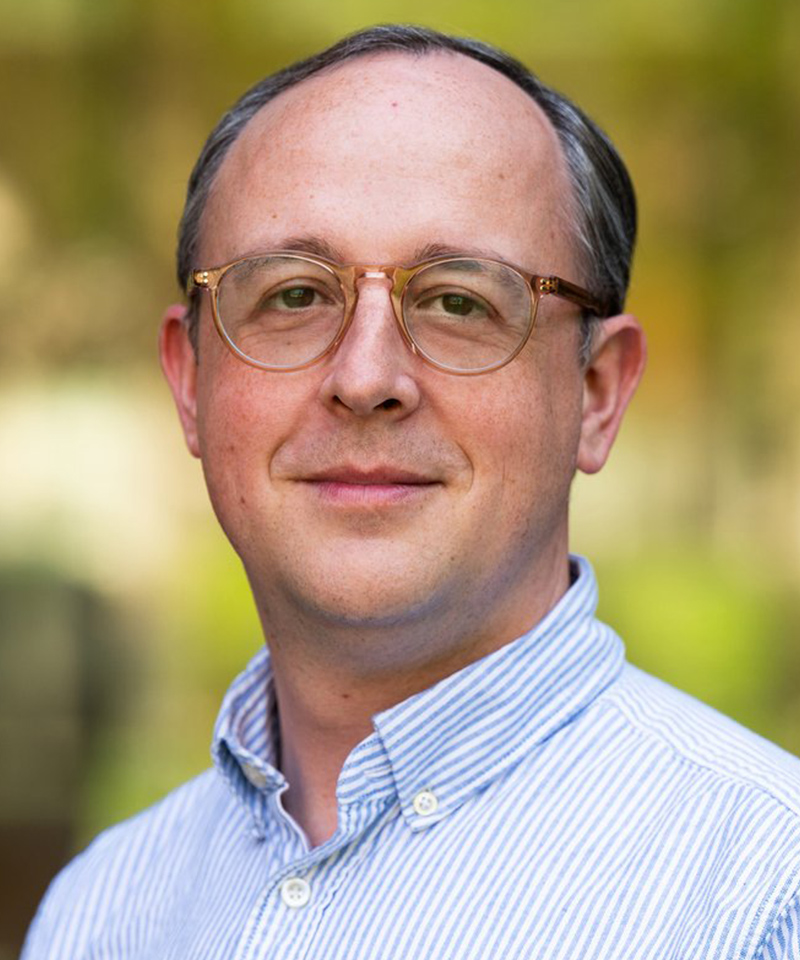 headshot photo of Matto Mildenberger