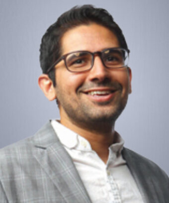 Achyuta Adhvaryu headshot