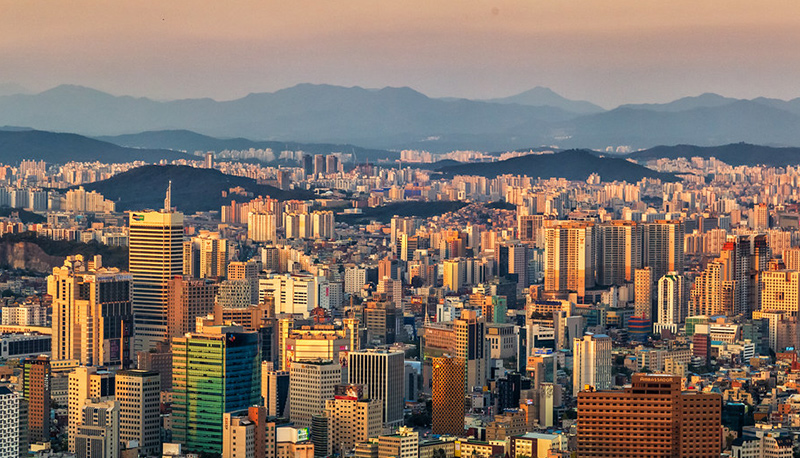 Skyline photo of Seoul, South Korea at dusk